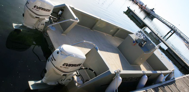 Bretagne conception catamaran RIDER C23